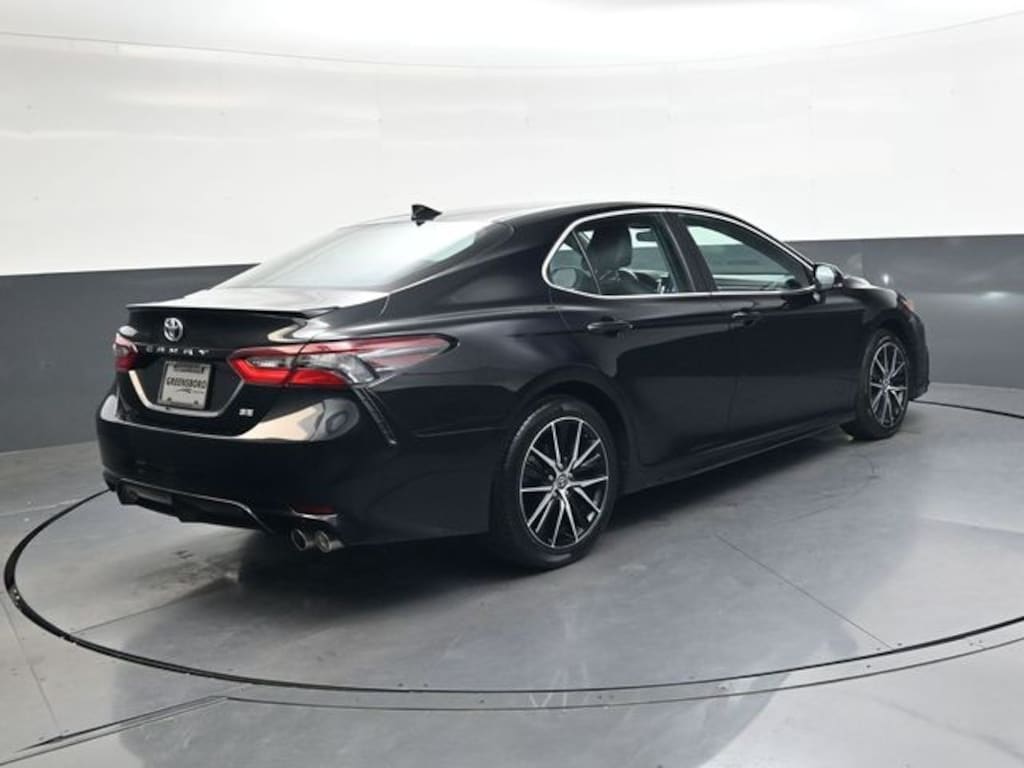 Used 2024 Toyota Camry SE Sedan