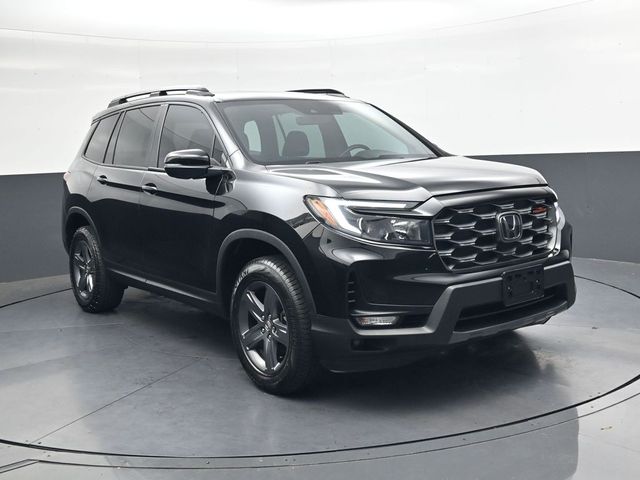 2022 Honda Passport TrailSport photo 2