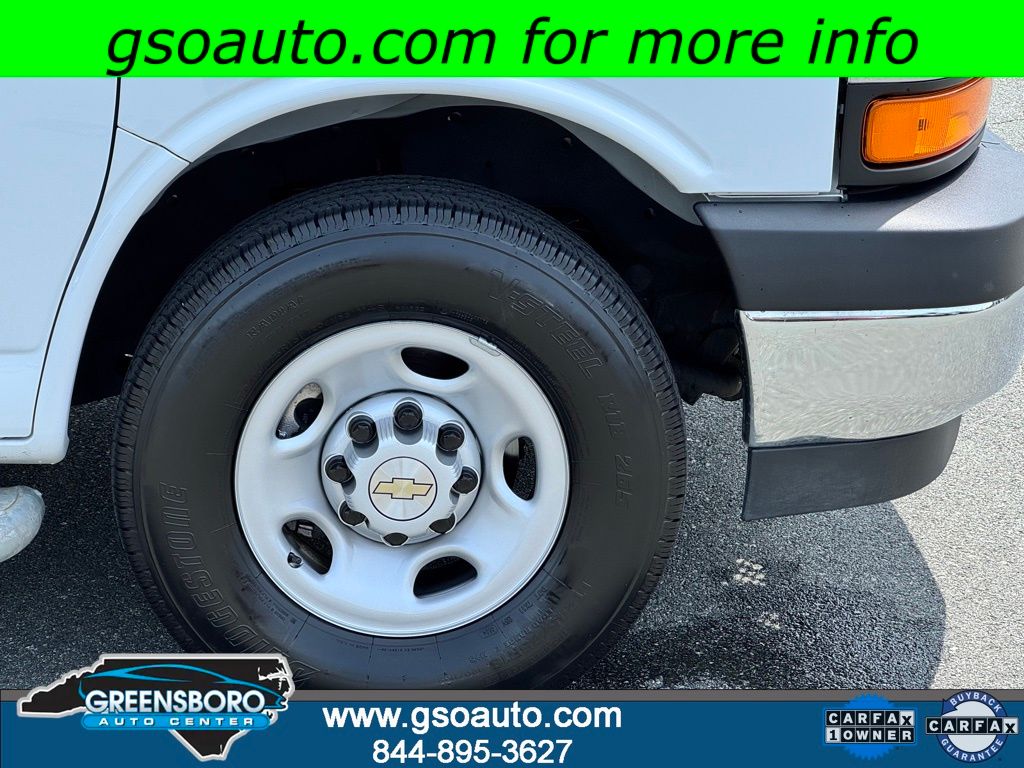 2024 Chevrolet Express Cargo Work Van - Photo 34