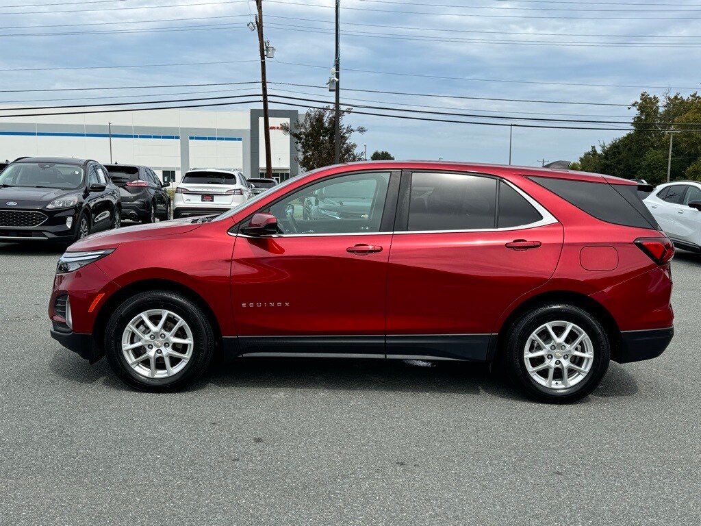 2023 Chevrolet Equinox photo 3