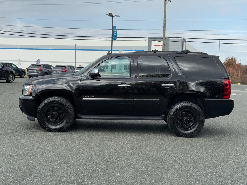 2014 Chevrolet Tahoe LTZ photo 3