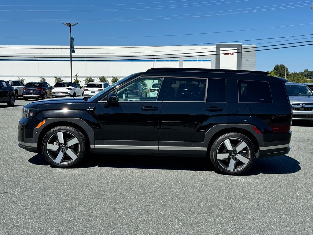 2024 Hyundai Santa Fe Limited photo 2