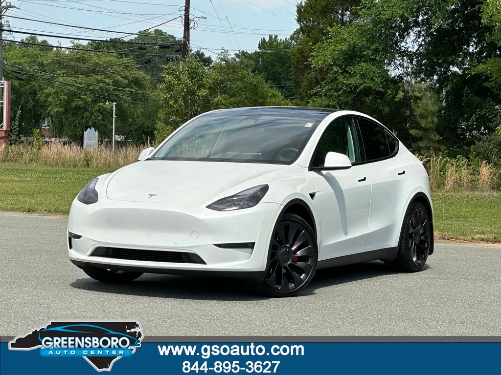 2022 Tesla Model Y Performance Dual Motor All-Wheel Drive's photo