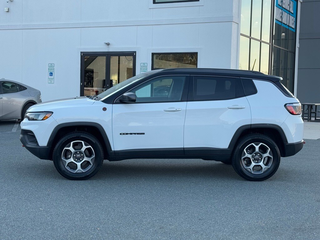 2022 Jeep Compass Trailhawk photo 3