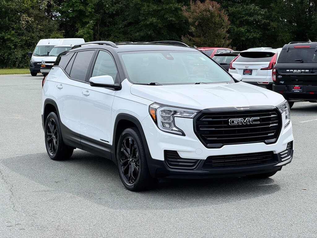 2022 Gmc Terrain SLE photo 2