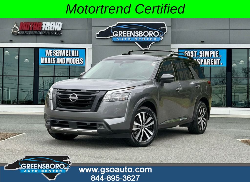 2023 Nissan Pathfinder Platinum 4WD's photo