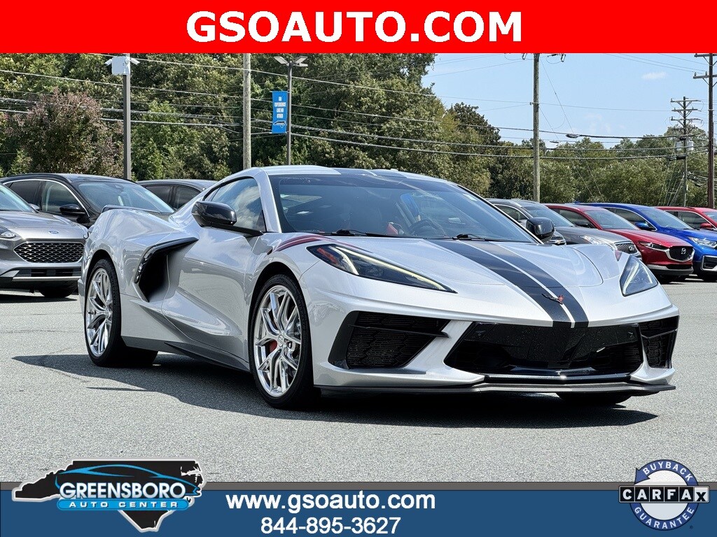 2020 Chevrolet Corvette Stingray 2LT photo 2