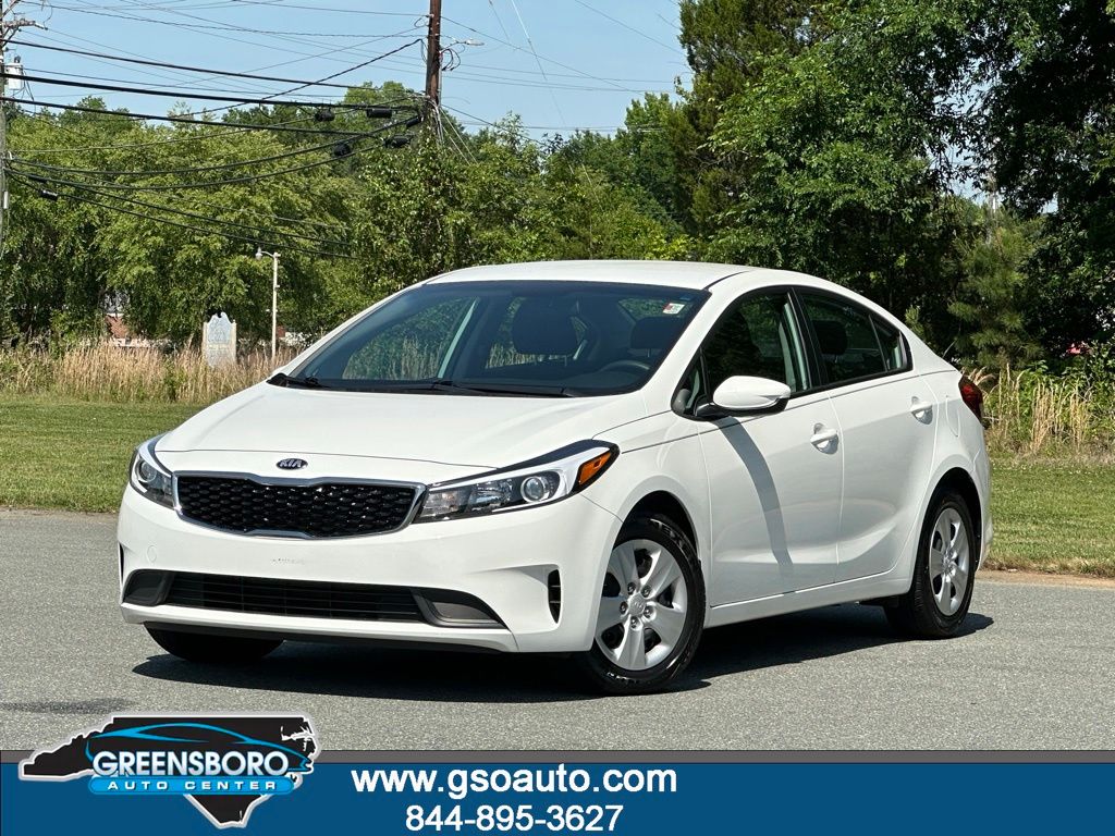 2017 Kia Forte LX AT's photo