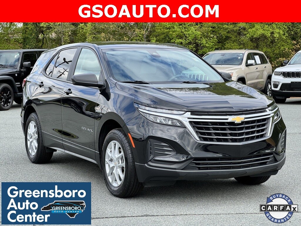 2023 Chevrolet Equinox LS photo 2