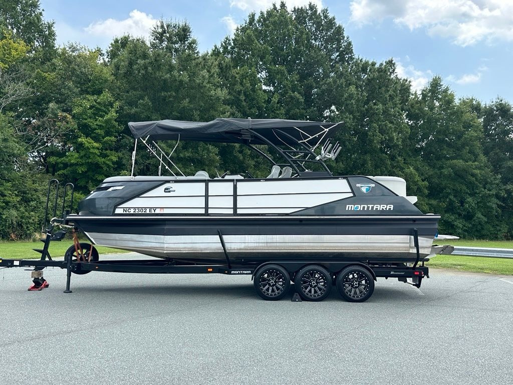 Used 2022 Montara Surf Boss 25