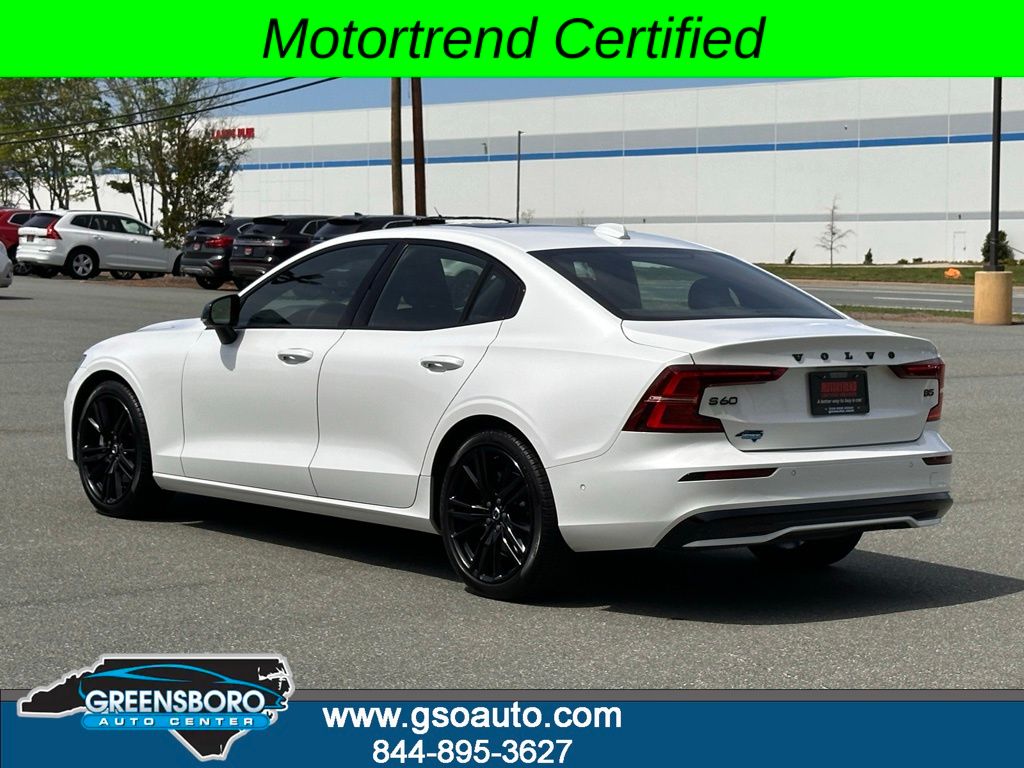 2024 Volvo S60 Plus - Photo 4