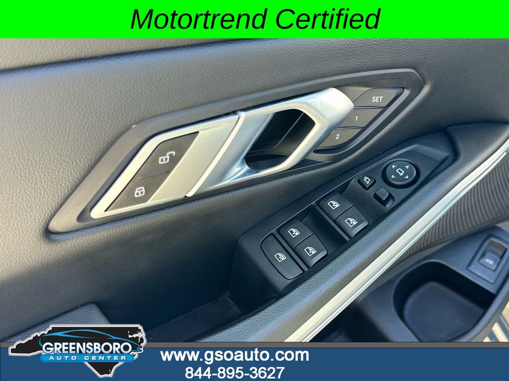 2023 BMW 3 Series 330i - Photo 17