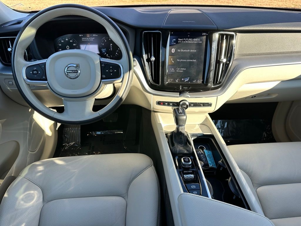 Certified 2020 Volvo XC60 T5 Momentum SUV