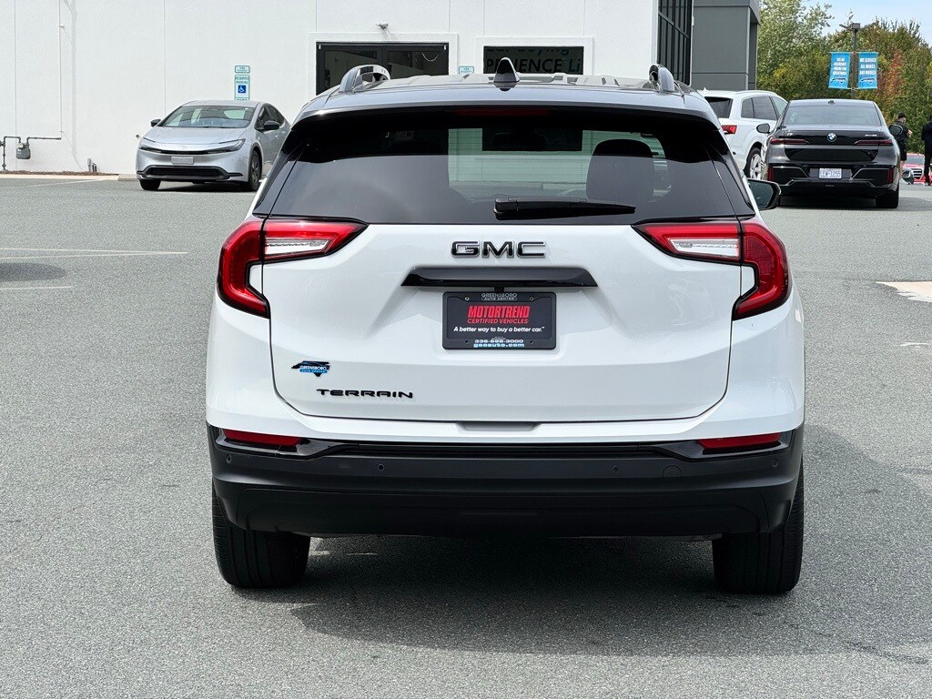 2022 Gmc Terrain SLE photo 4