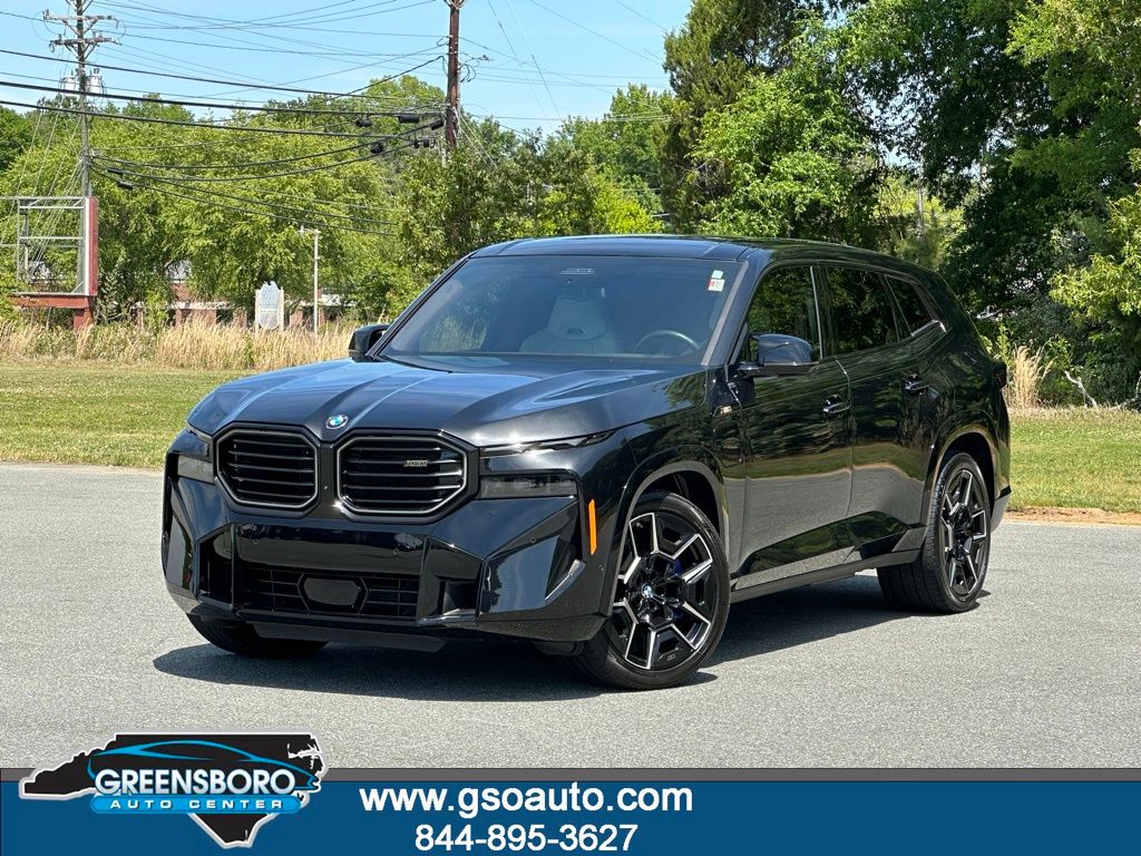 2024 BMW XM -'s photo