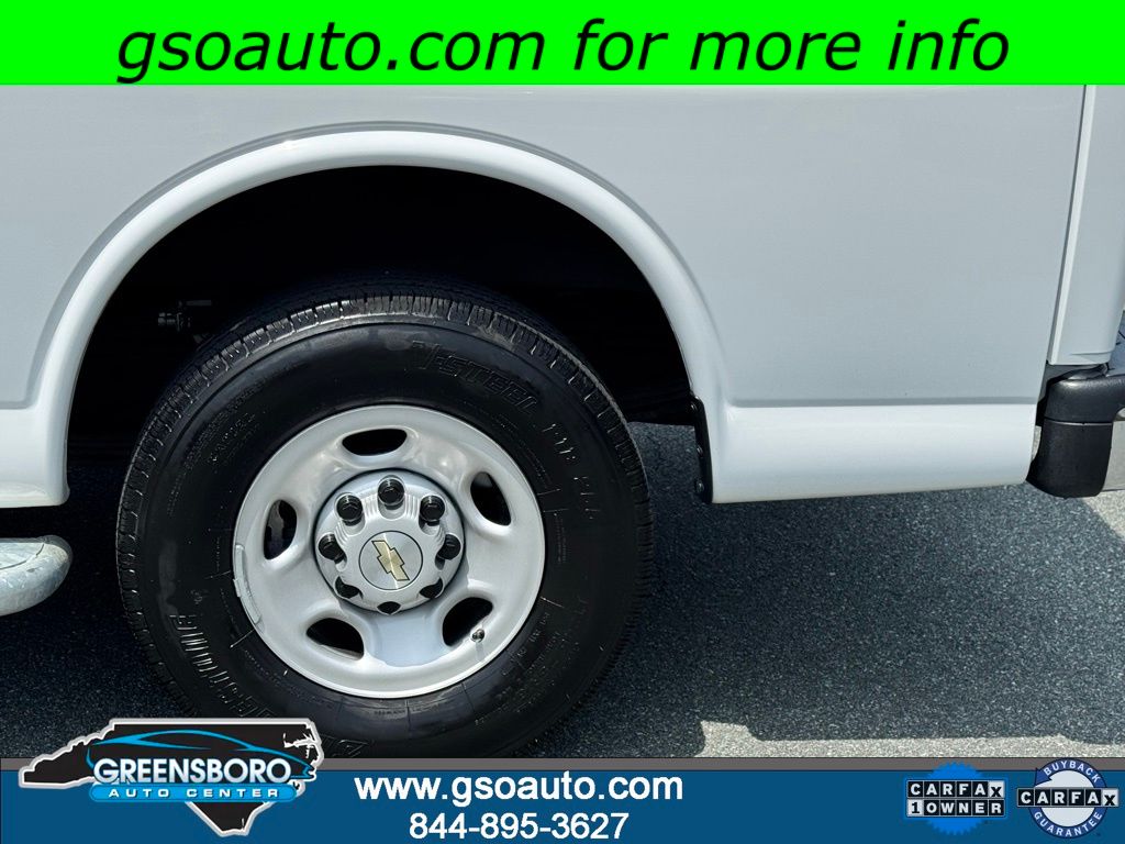 2024 Chevrolet Express Cargo Work Van - Photo 29