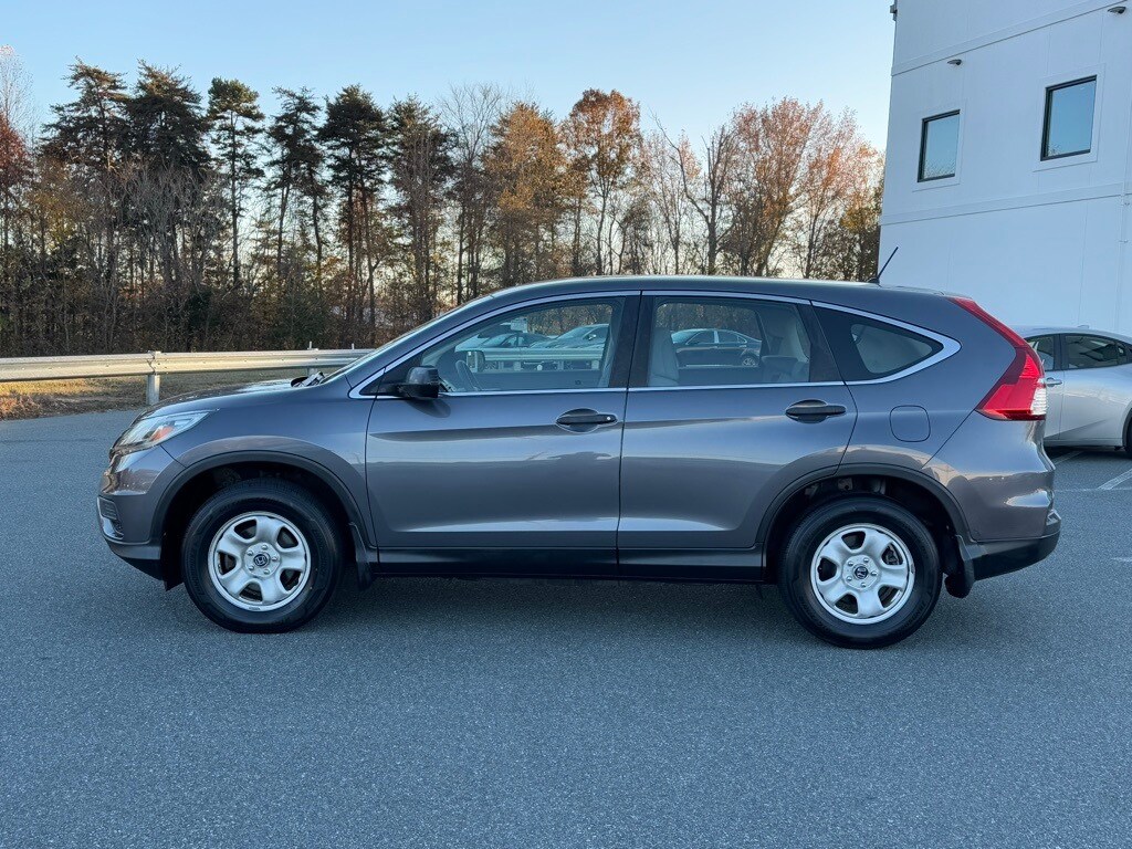 2016 Honda CR-V LX photo 2