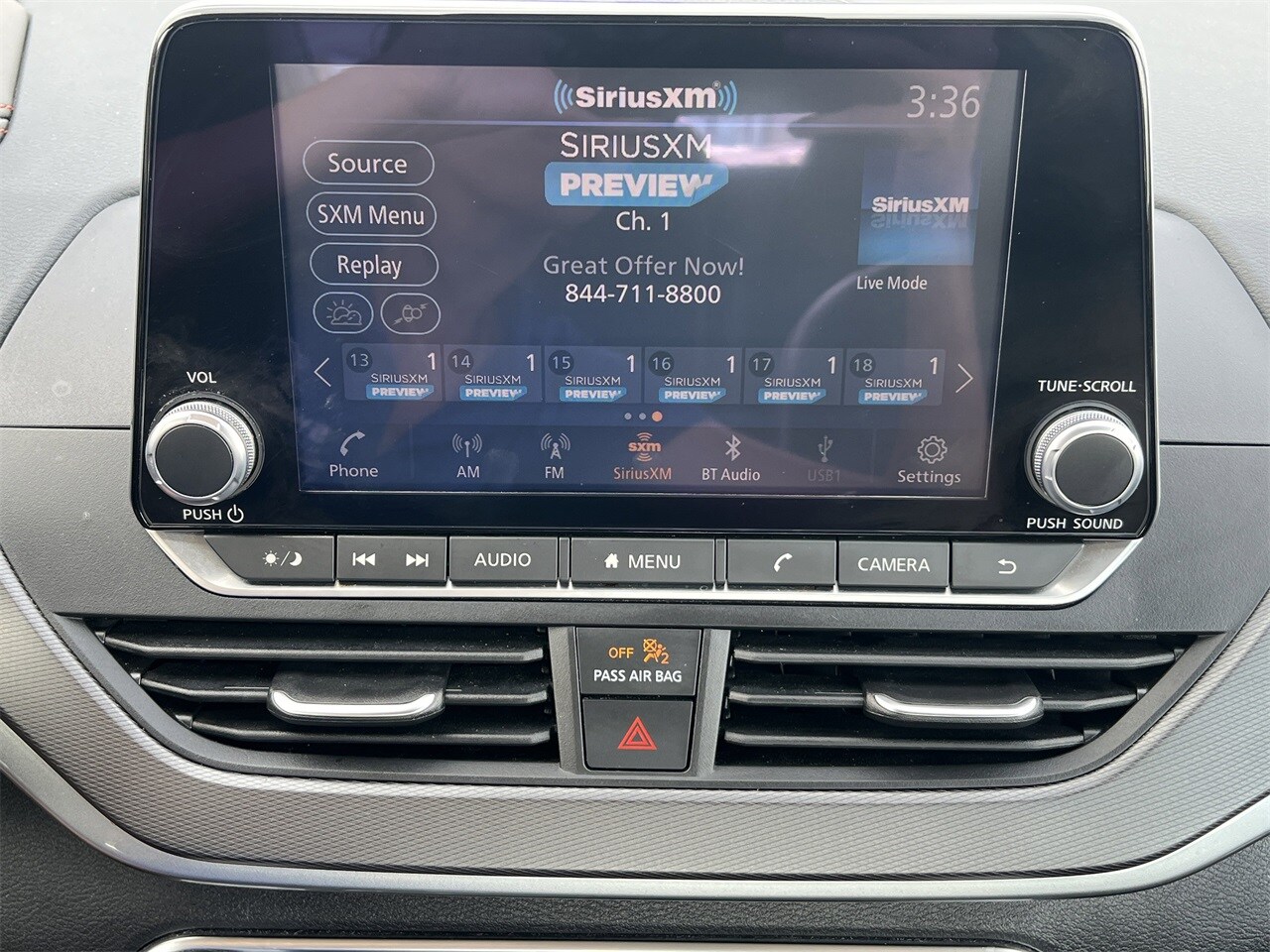 2024 Nissan Altima 2.5 SR photo 3