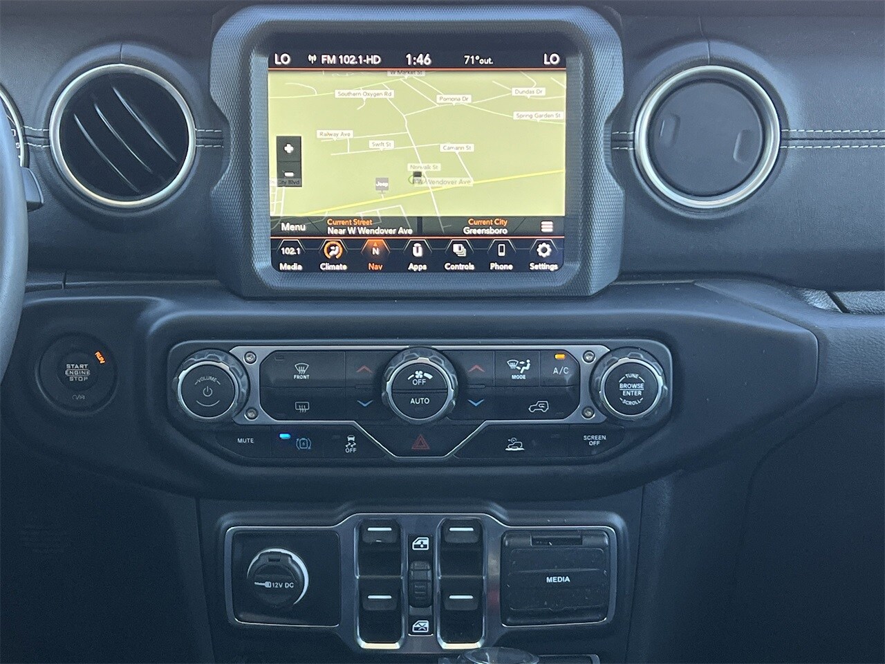 2023 Jeep Wrangler 4xe Sahara photo 2
