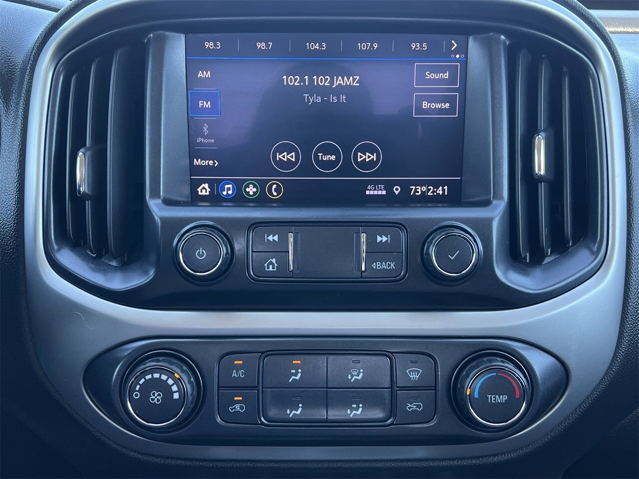 2021 Chevrolet Colorado LT photo 4