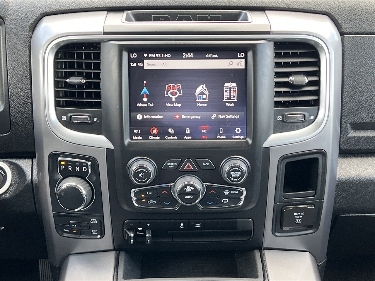 2023 Ram 1500 Classic SLT photo 3