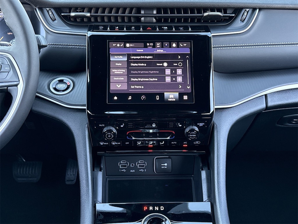 New 2025 Jeep Grand Cherokee LAREDO X 4X2 Sport Utility