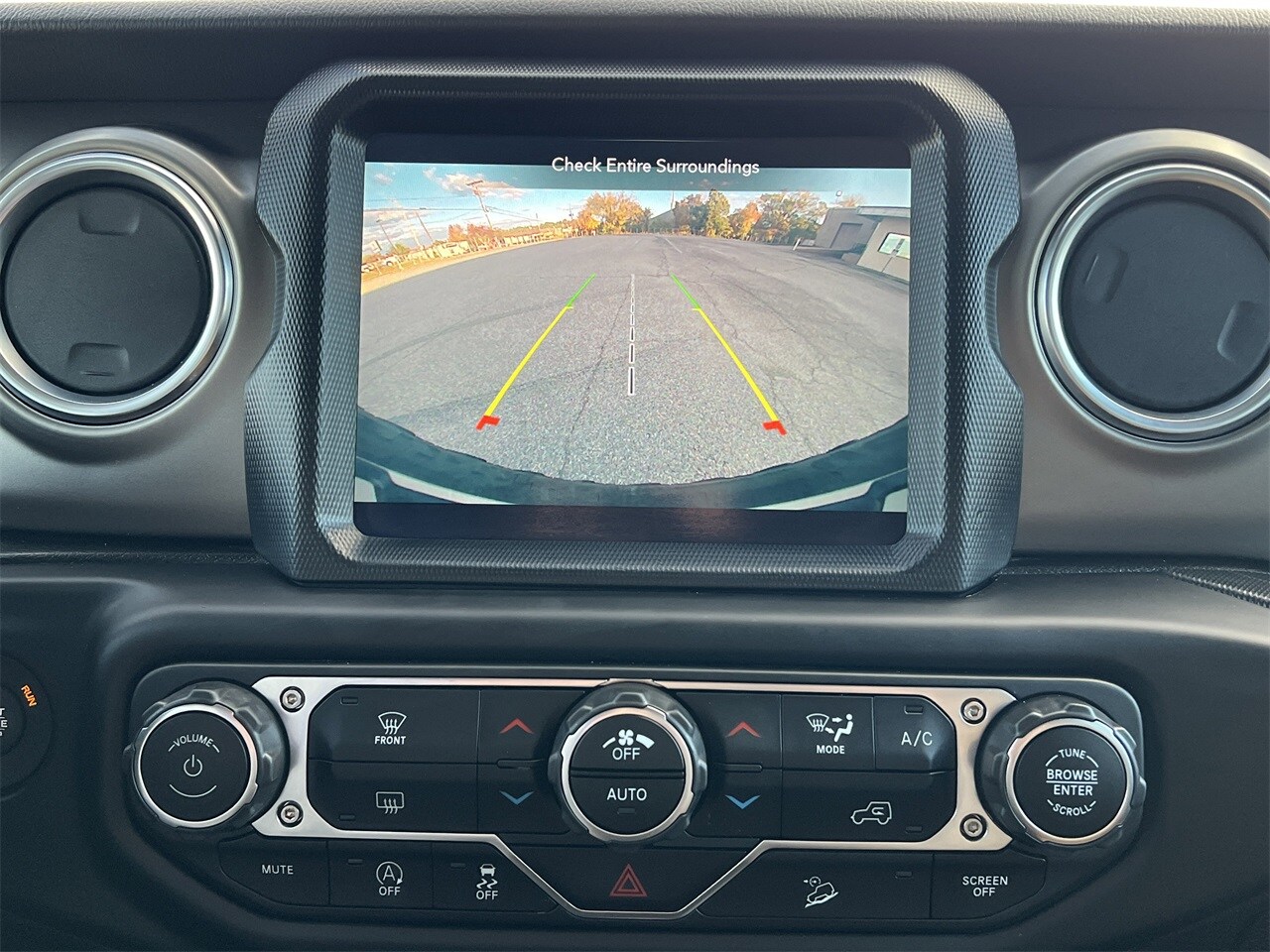 2020 Jeep Wrangler Unlimited Rubicon photo 3