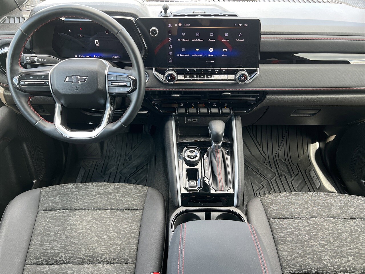 2023 Chevrolet Colorado Z71 photo 2