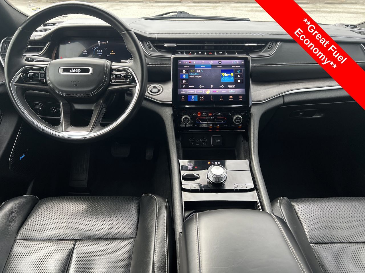 2021 Jeep Grand Cherokee Overland photo 2