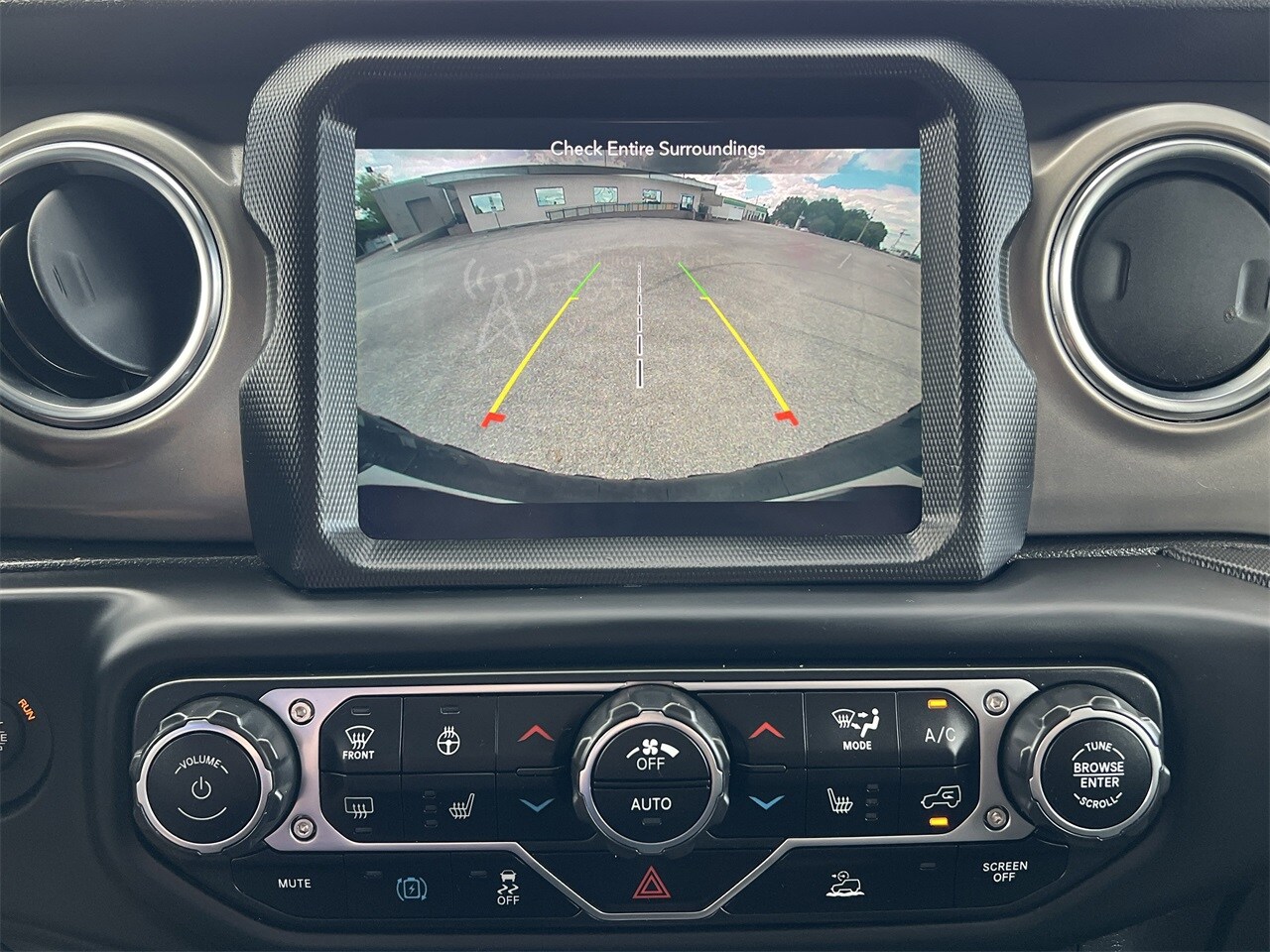2021 Jeep Wrangler 4xe Unlimited Rubicon photo 2