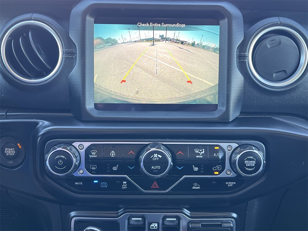 2022 Jeep Wrangler Unlimited 4xe Sahara photo 3
