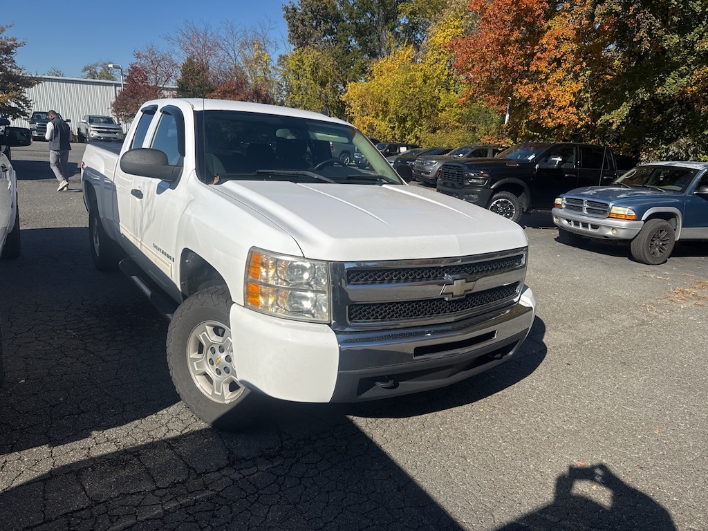 Used 2009 Chevrolet Silverado 1500  Truck Extended Cab
