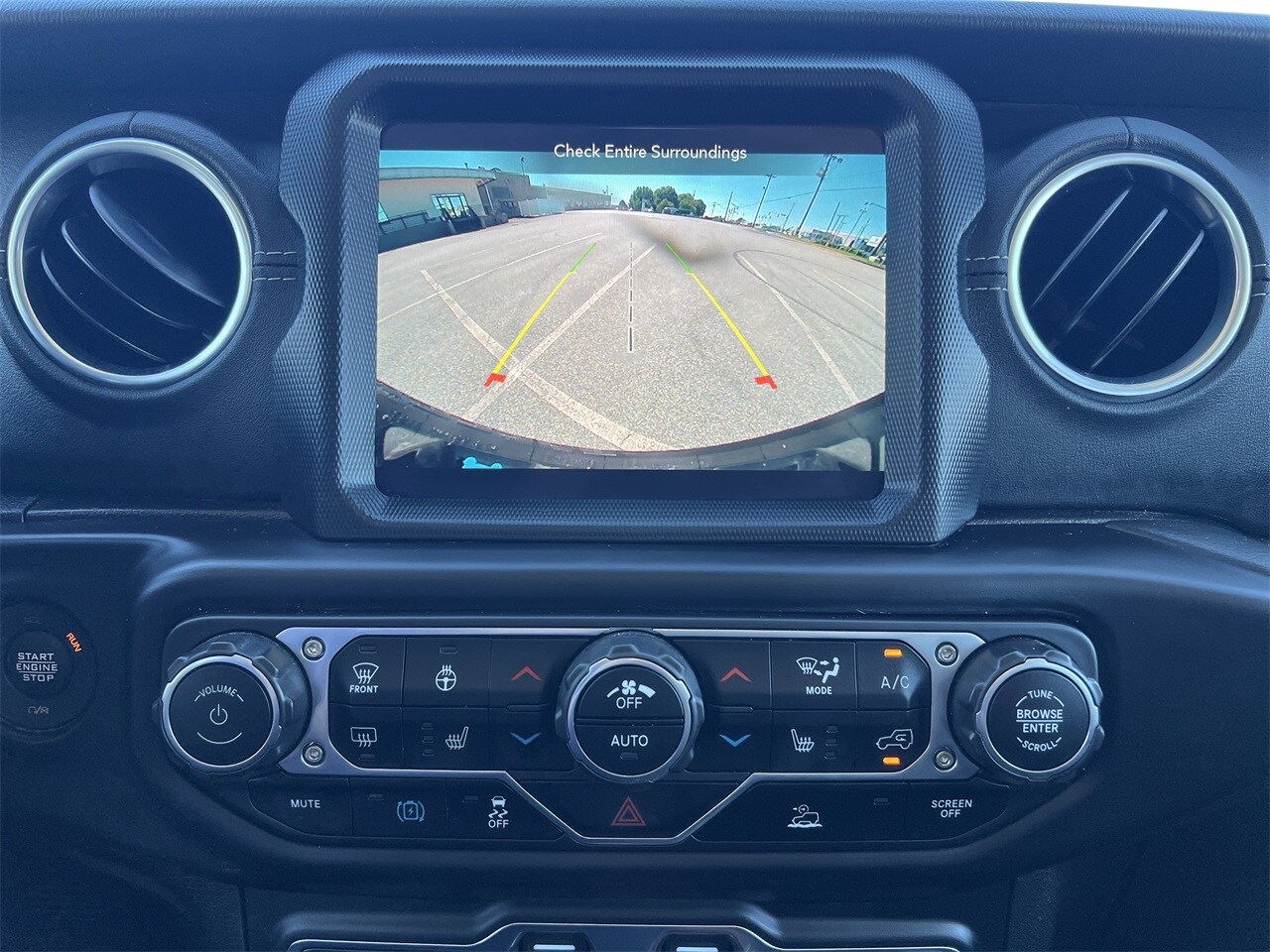 2023 Jeep Wrangler 4xe Sahara photo 2