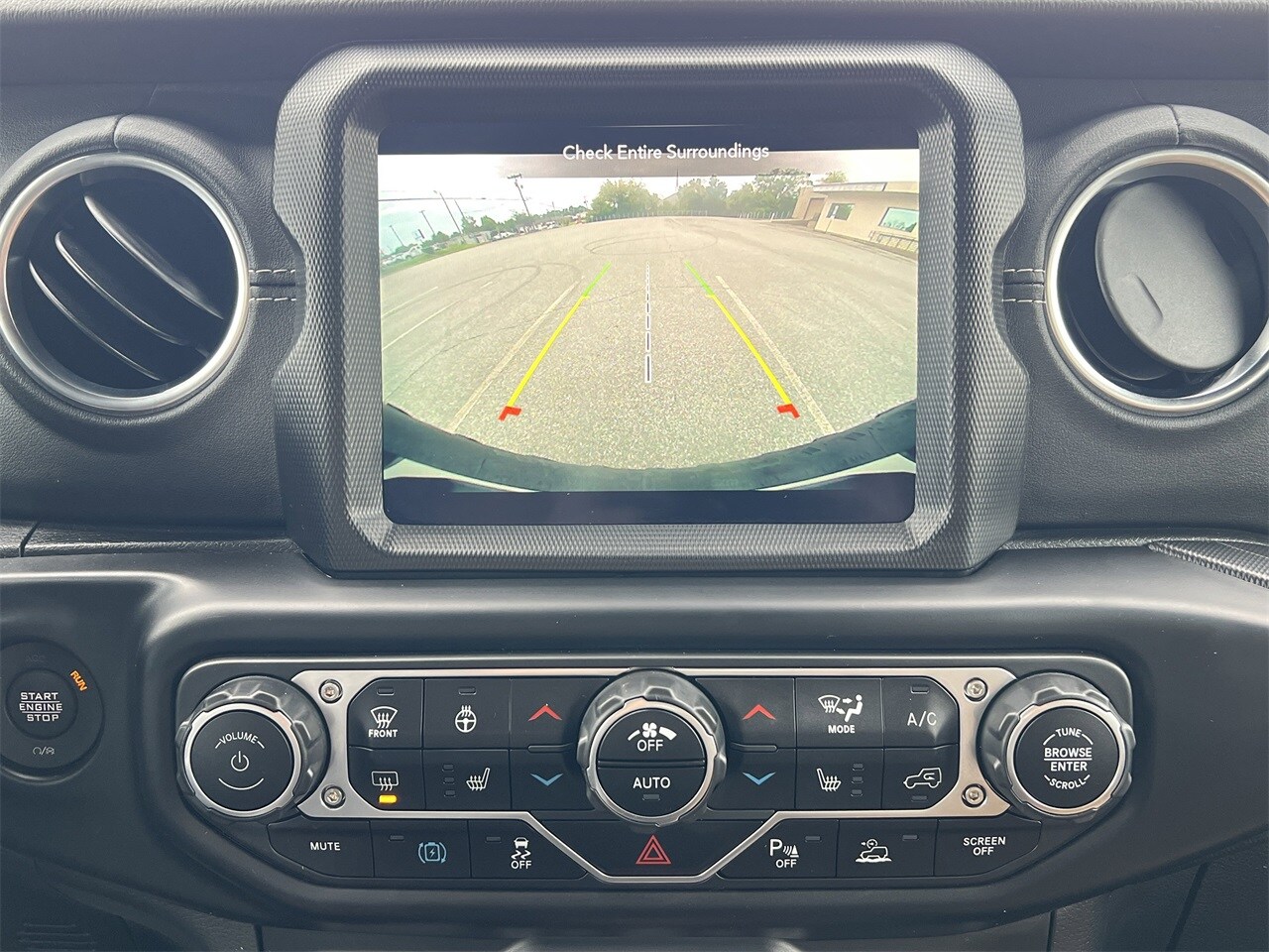 2022 Jeep Wrangler Unlimited 4xe Rubicon photo 4