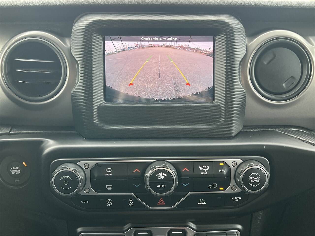 2021 Jeep Wrangler Unlimited Sport Willys photo 3