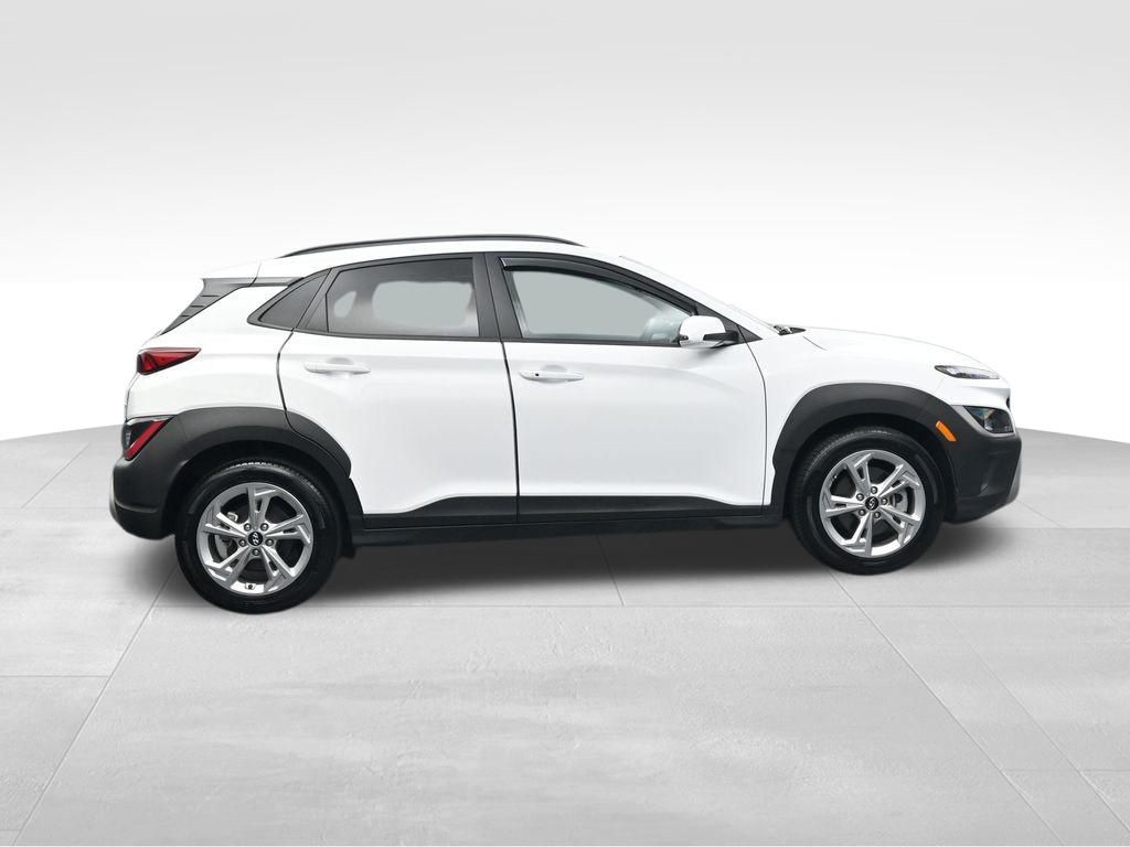 2023 Hyundai Kona SEL photo 2