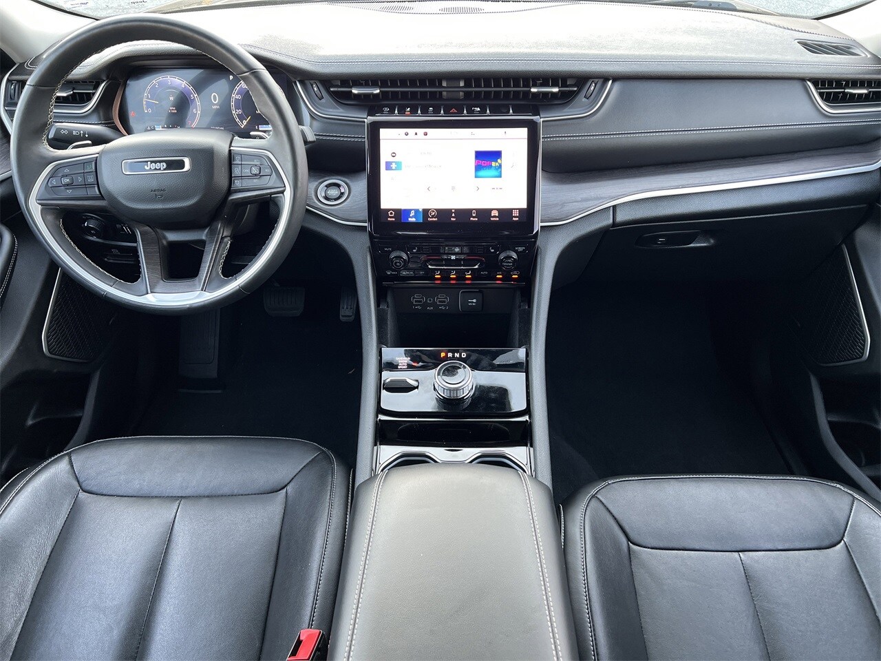 2022 Jeep Grand Cherokee Limited photo 2