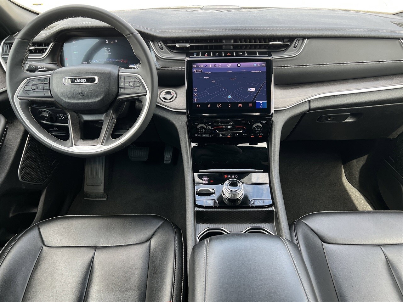 2024 Jeep Cherokee Limited 4xe photo 2