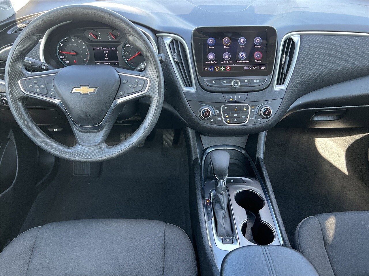 2023 Chevrolet Malibu 1LT photo 2