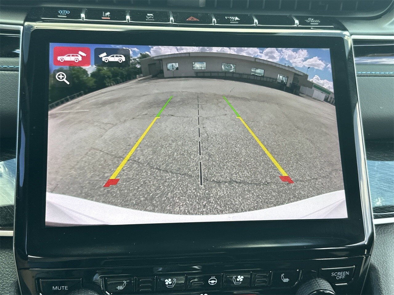 2022 Jeep Cherokee 4xe Trailhawk photo 4
