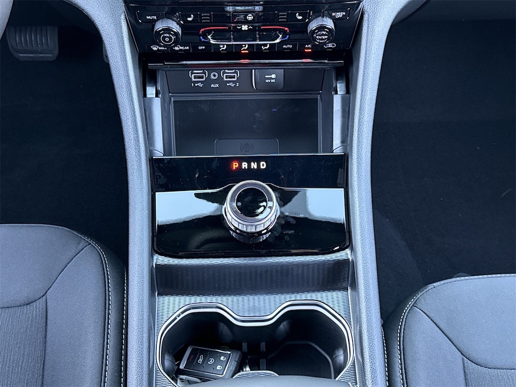 New 2025 Jeep Grand Cherokee LAREDO X 4X2 Sport Utility