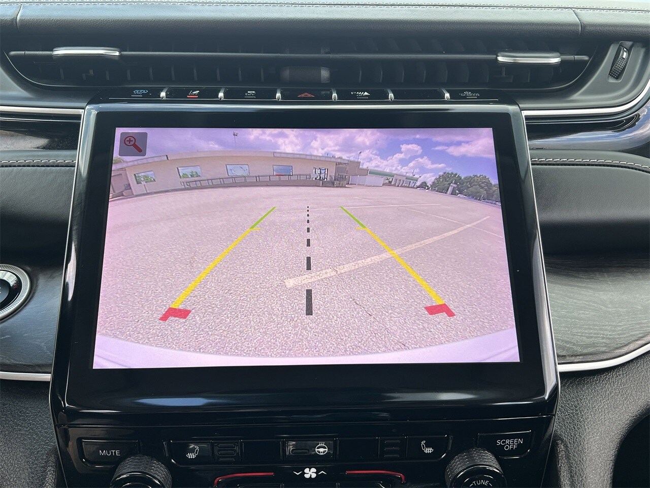 2022 Jeep Cherokee Limited 4xe photo 3