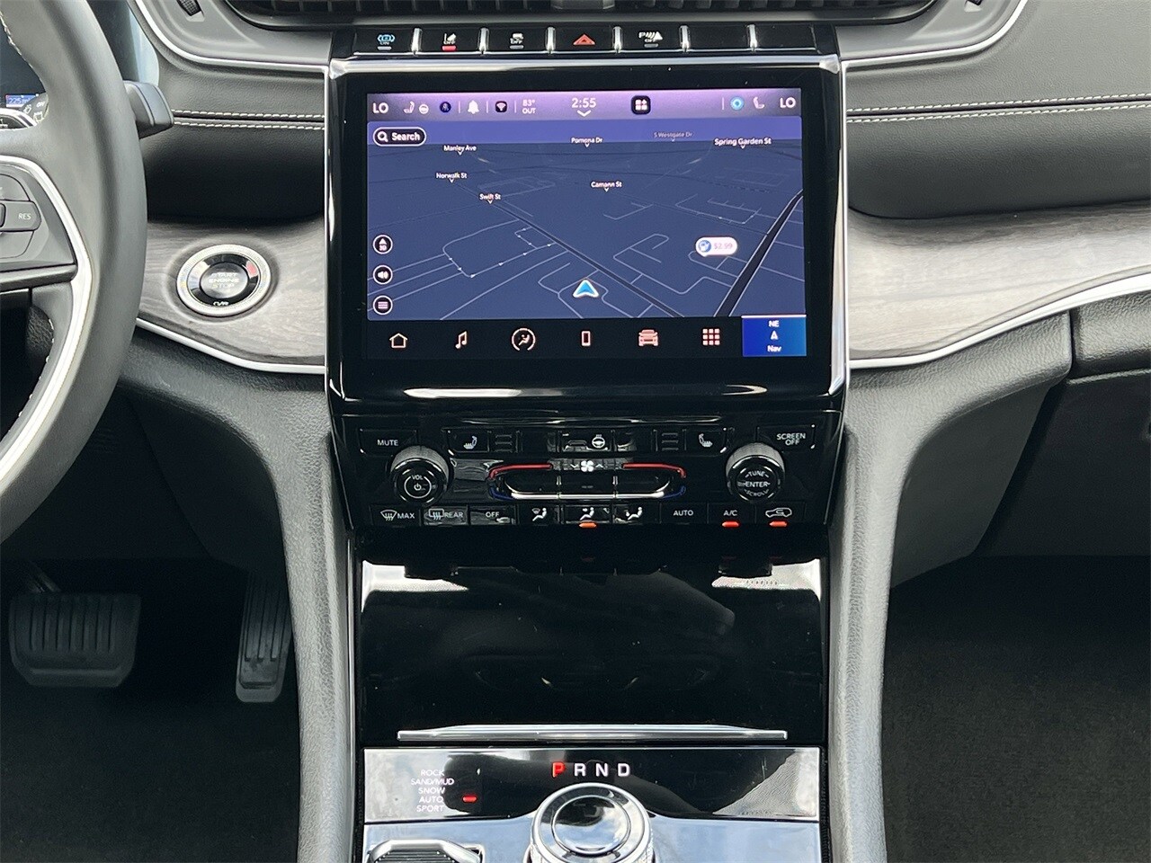 2024 Jeep Cherokee Limited 4xe photo 3