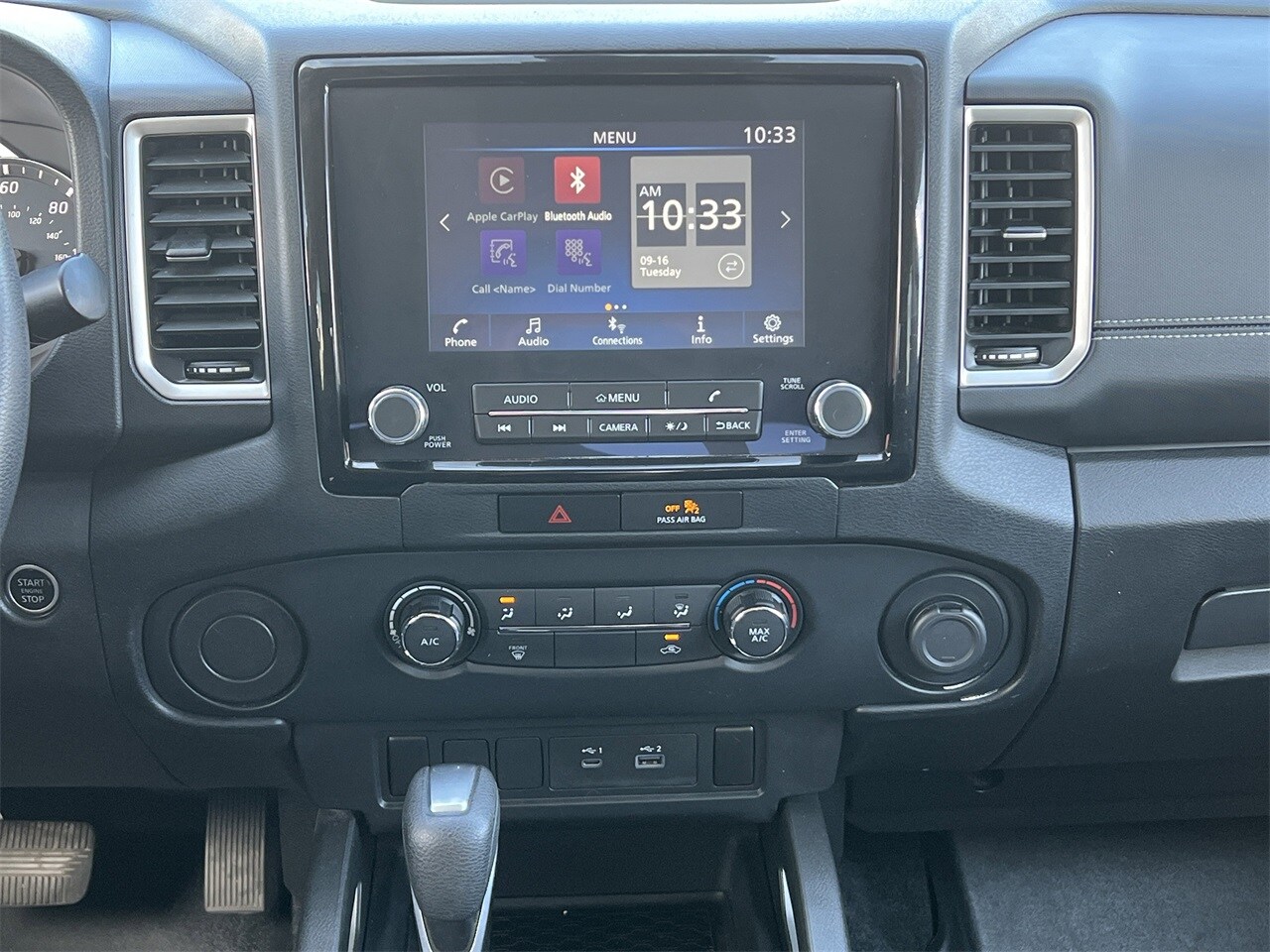 2022 Nissan Frontier SV photo 3