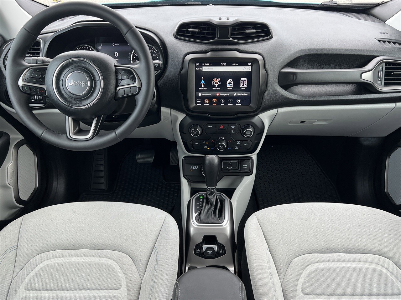 2022 Jeep Renegade Latitude photo 2