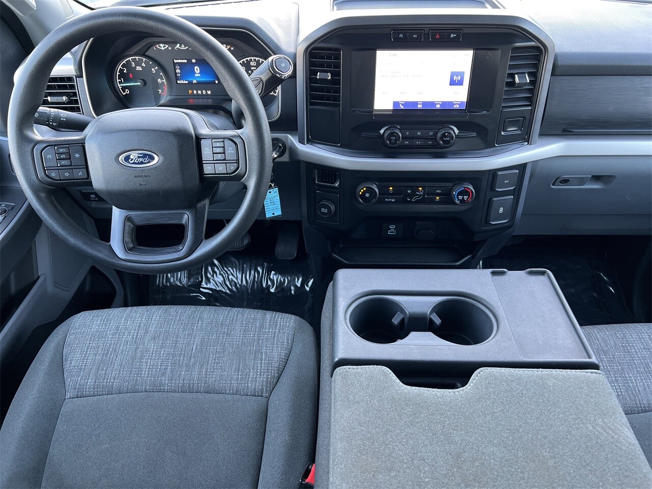 2023 Ford F-150 XLT photo 2