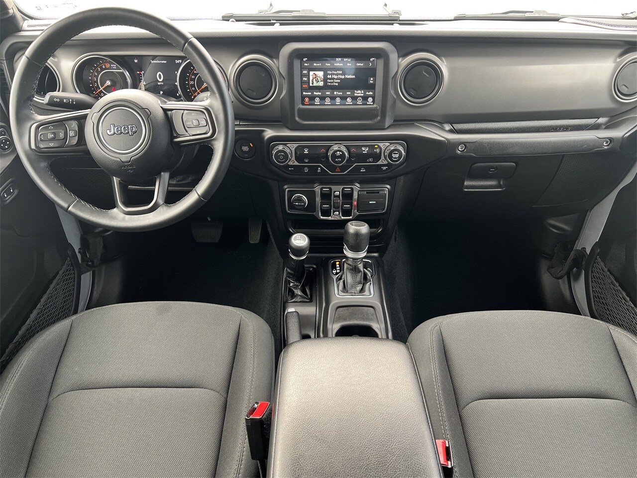 2022 Jeep Gladiator Sport photo 2