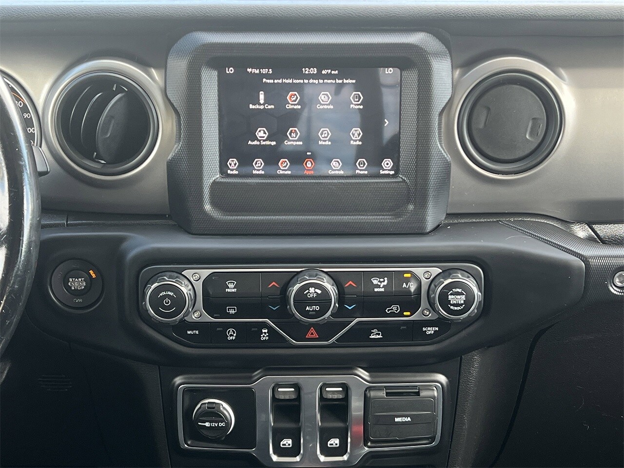 2021 Jeep Wrangler Sport S photo 3