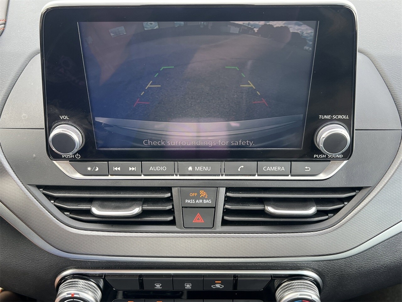2024 Nissan Altima 2.5 SR photo 2