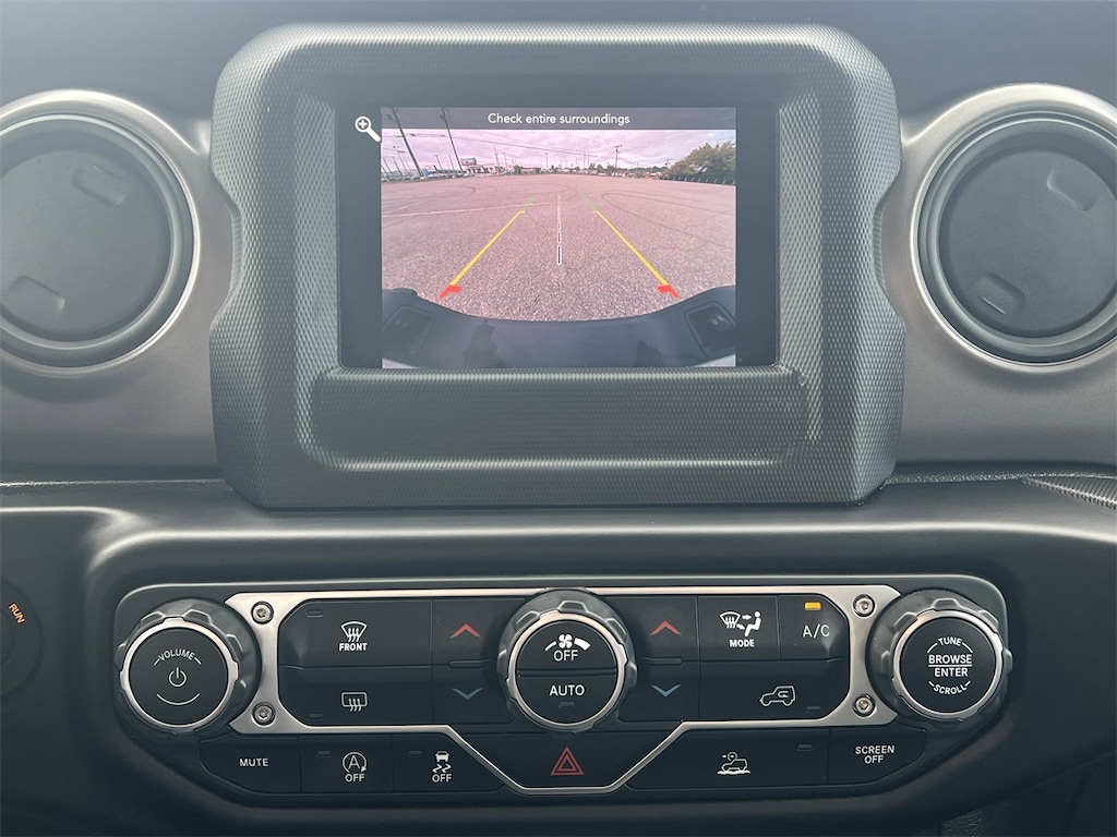 Used 2022 Jeep Gladiator Sport Truck Crew Cab